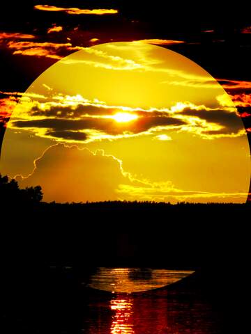 FX №176348 Beautiful sunset over water in circle frame