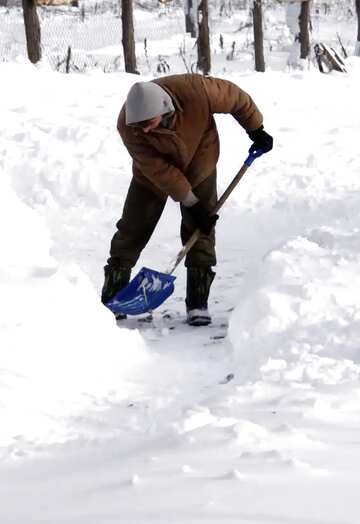 FX №180064 Male removed snow shovel