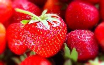FX №206946 Juicy strawberries blur frame red