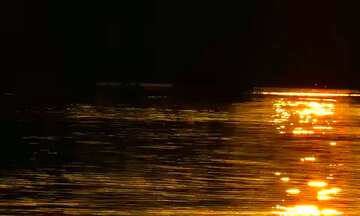 FX №61697 Abdeckung. Sonnenuntergang Reflexion im Wasser.