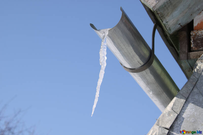 Gutter drainage from galvanized sheet with icicle №798