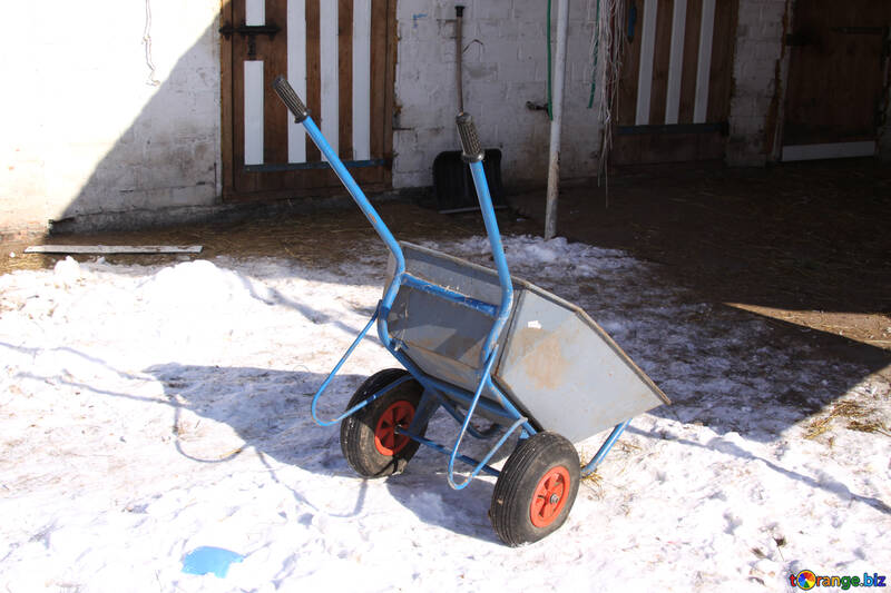  Carretillas de jardín y la construcción en la nieve del invierno carro Barrow  №697