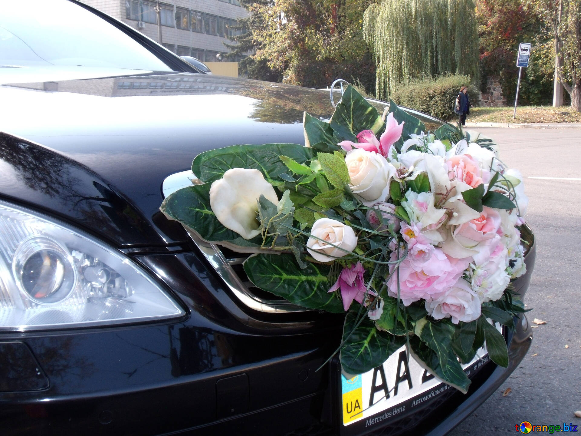 Mariage bouquet à voiture image libre - № 10094