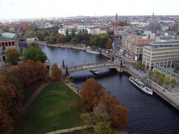 Річка в Берліні №11545