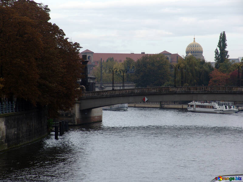 Berlin-Fluss №11772