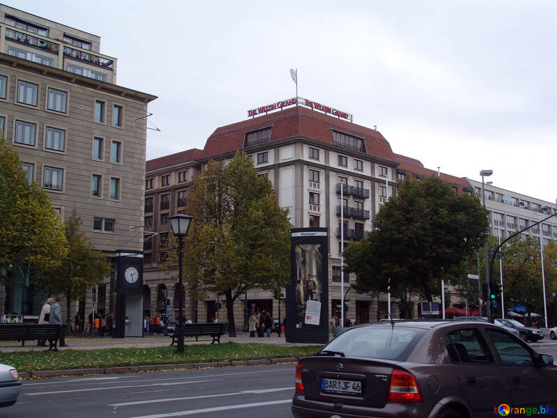 Boulevard in Berlin №11819