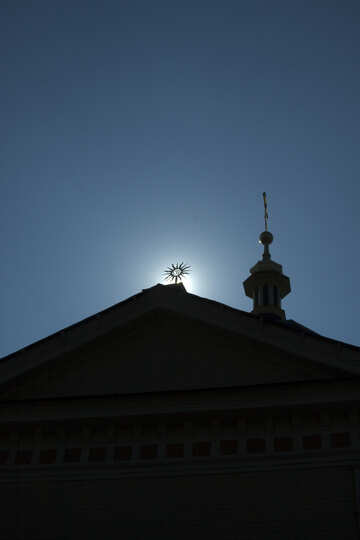 Сонце над церквою №12857