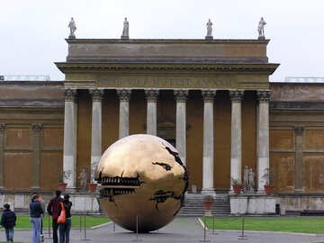 Escultura de esfera dorada №12615