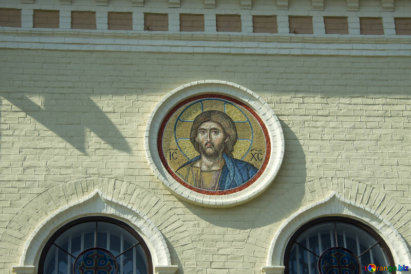 Religious images on the facade №12840