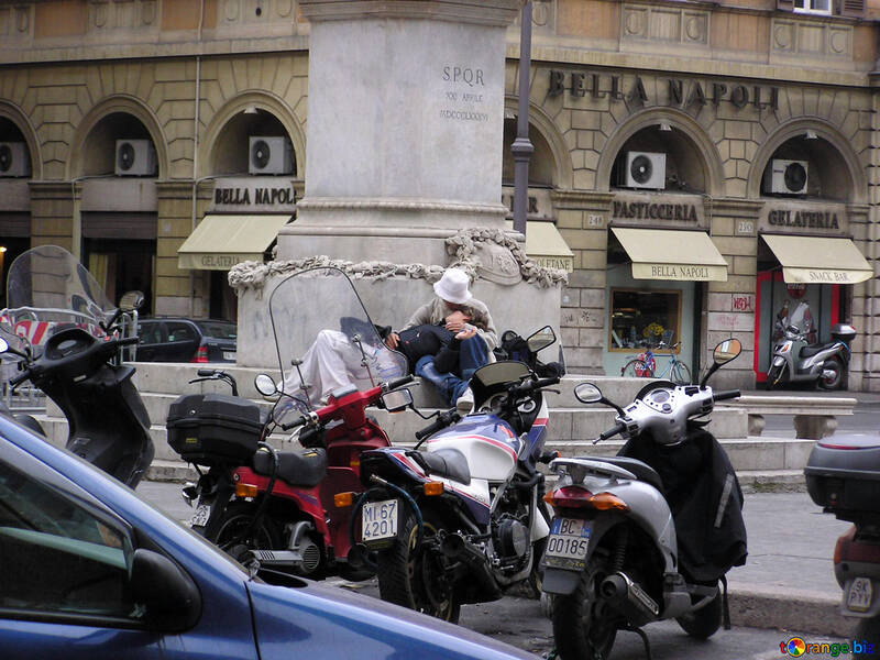 Romains motocyclistes №12374