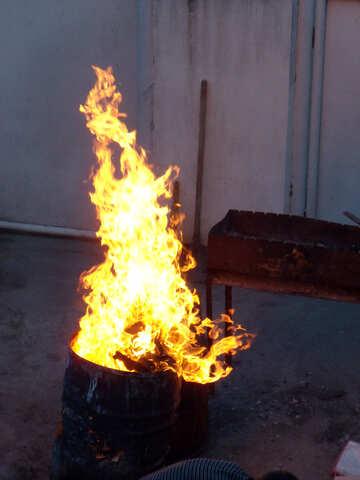 Fogo queima de papelão №13540