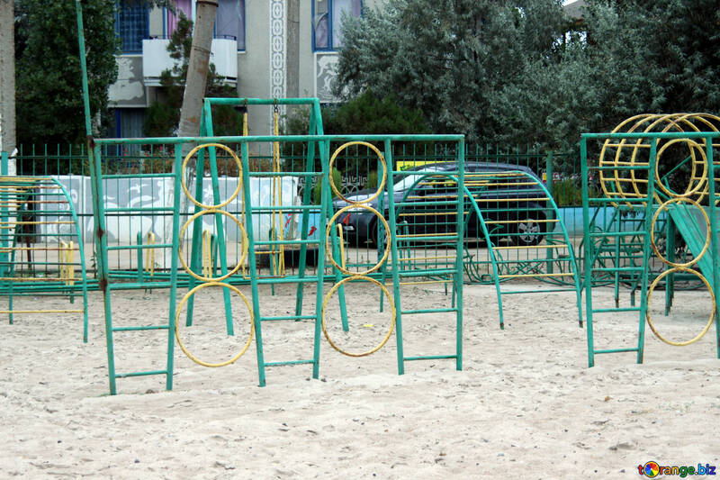 Parque infantil para as crianças brincarem №13662