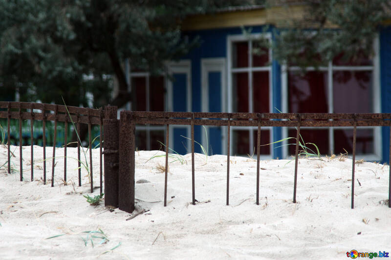 Drifted sand fence №13381