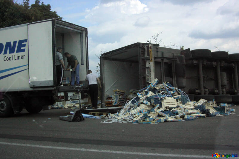 Crash truck overturned №13289