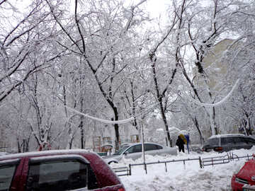 Ciudad cubierta de nieve №15630