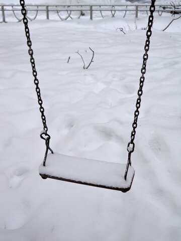 Empty swing №15563