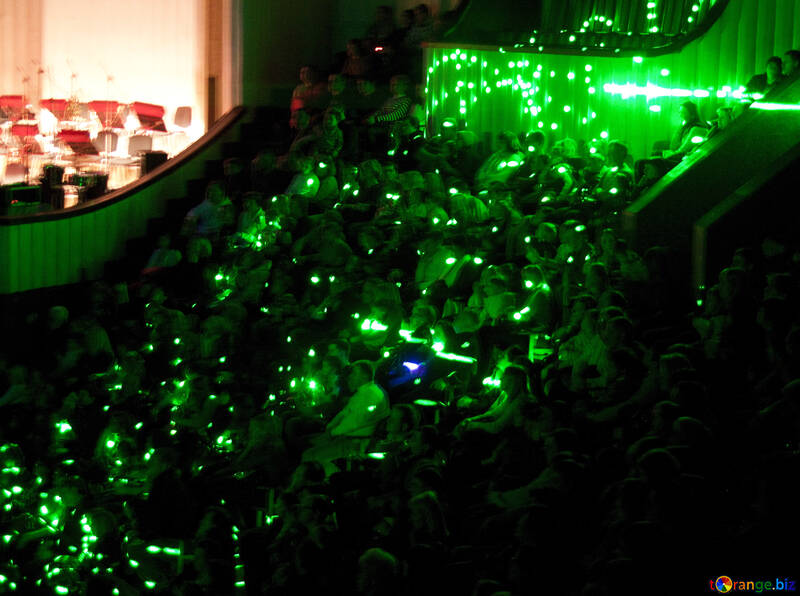 Spectators at the light show №15923