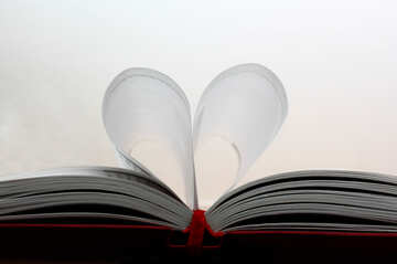 Heart of books №16081