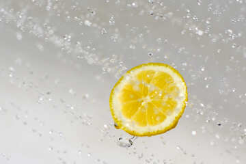 Lemon and water drops №16180