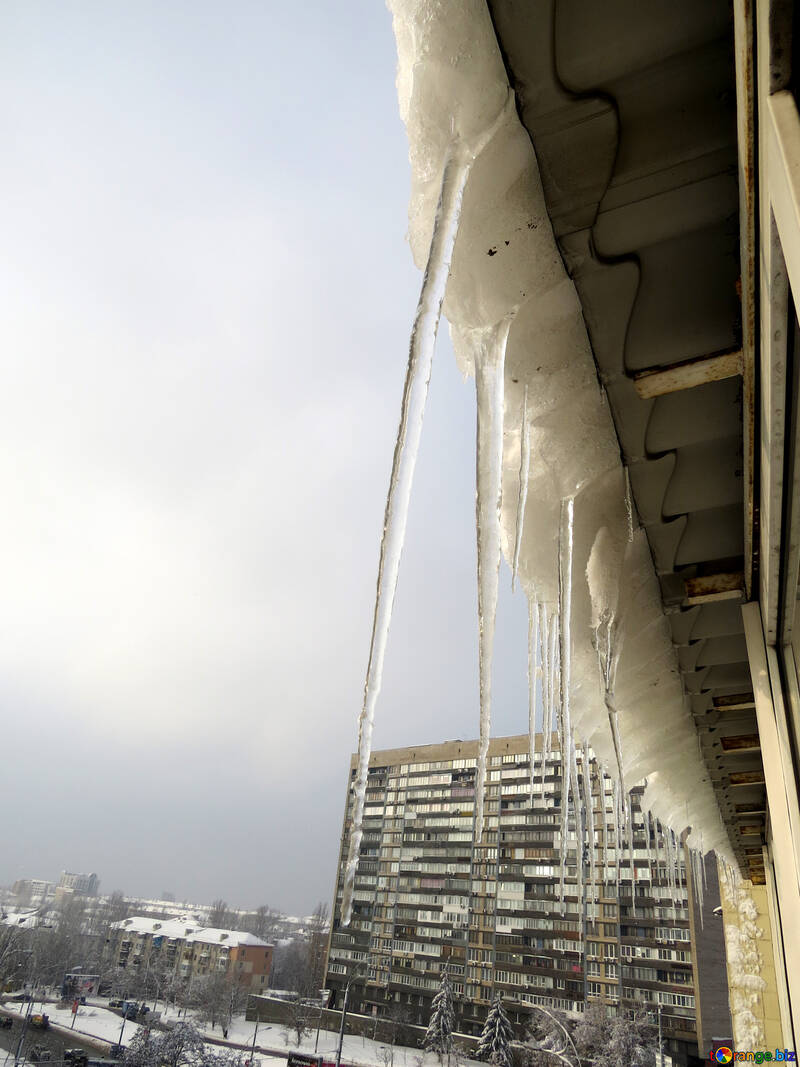 Icicles in №16622
