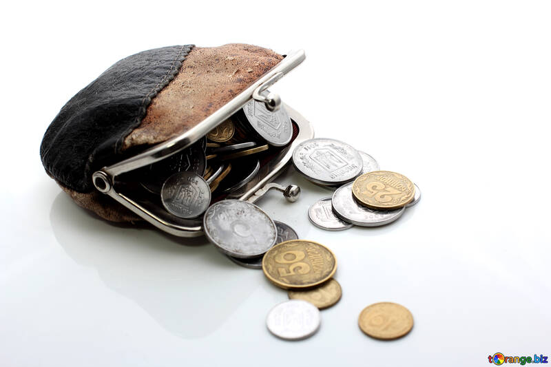 Vieux sac à main avec des pièces de monnaie №16106