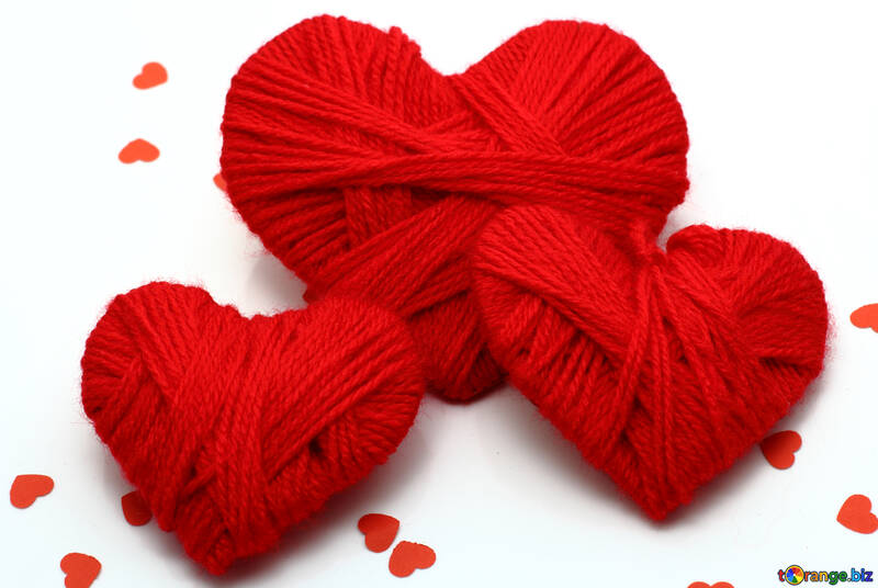 Three red hearts №16406