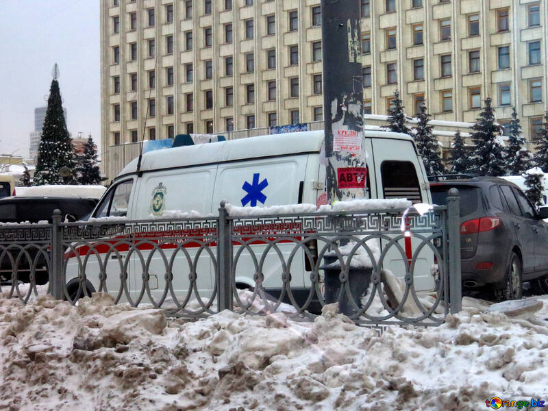 Inverno ambulanza №16008