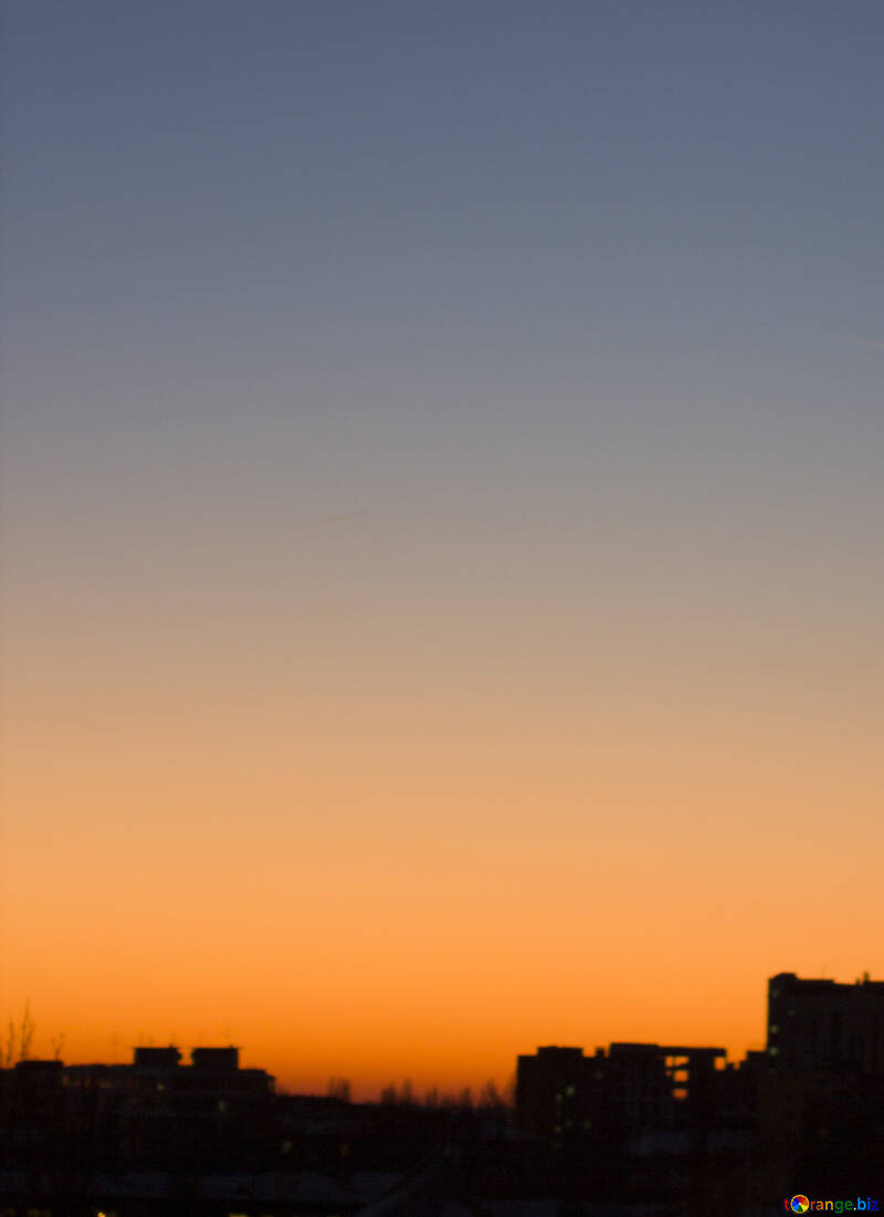 Sonnenuntergang über den Dächern №16059