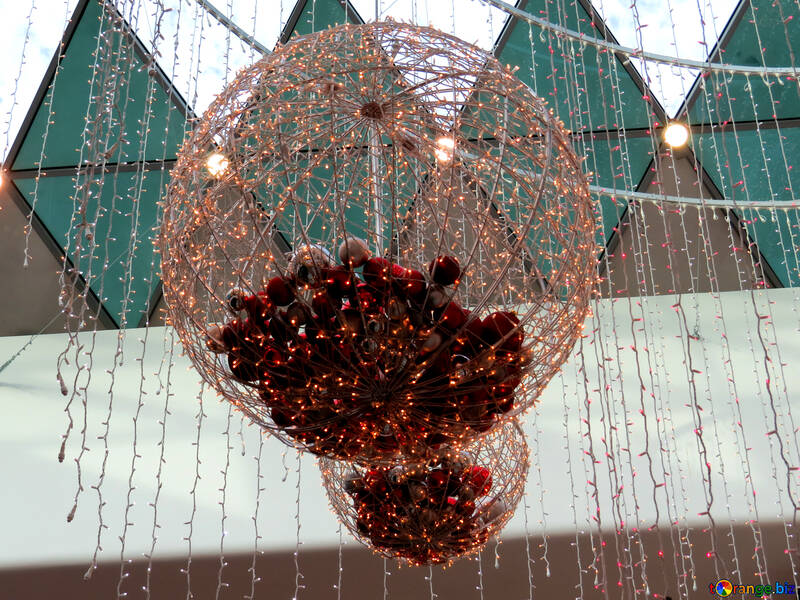 Bolas de decoração no teto №16202