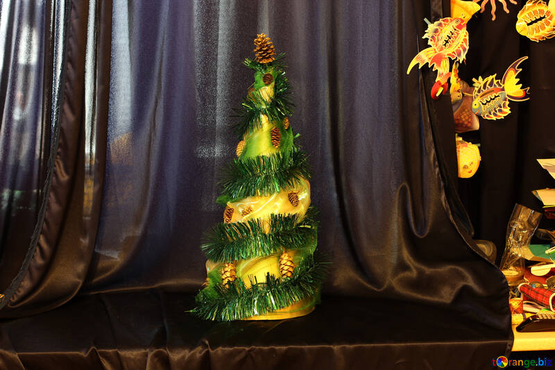 Christmas tree artificial №17872