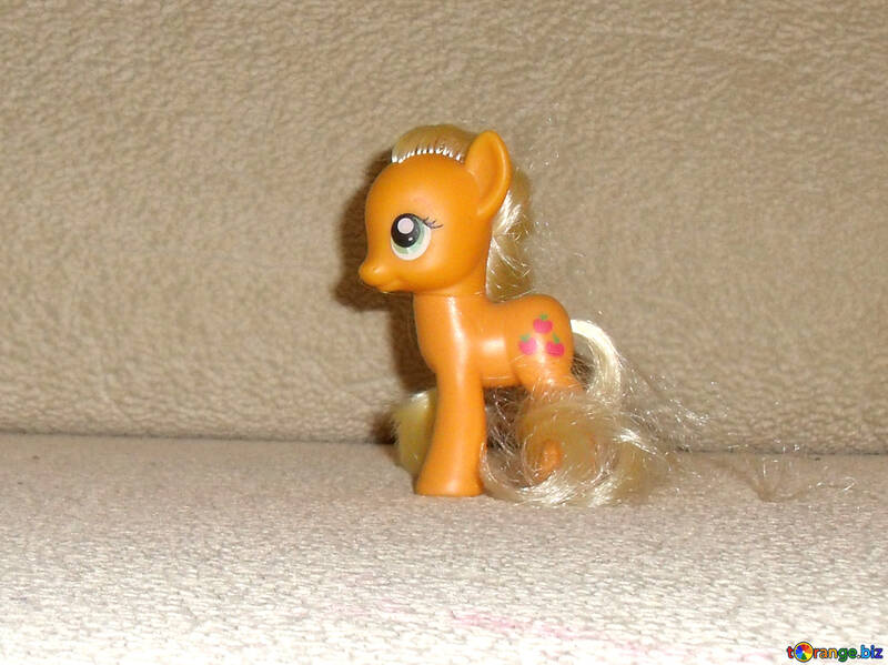 Small toy pony №17745