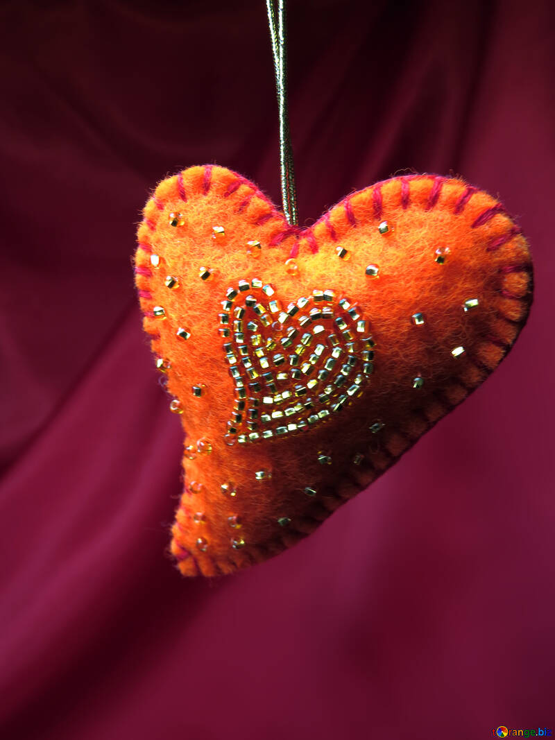 San Valentín hecho mano con perlas №17496