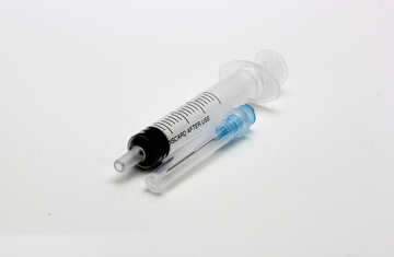 Disposable syringe №18999