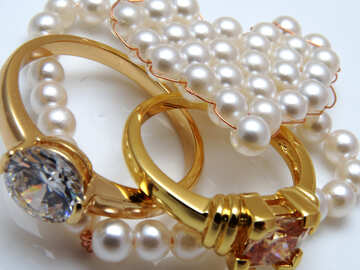 Artesanías hechas de perlas №18272