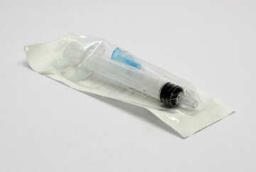 Disposable syringe №19007