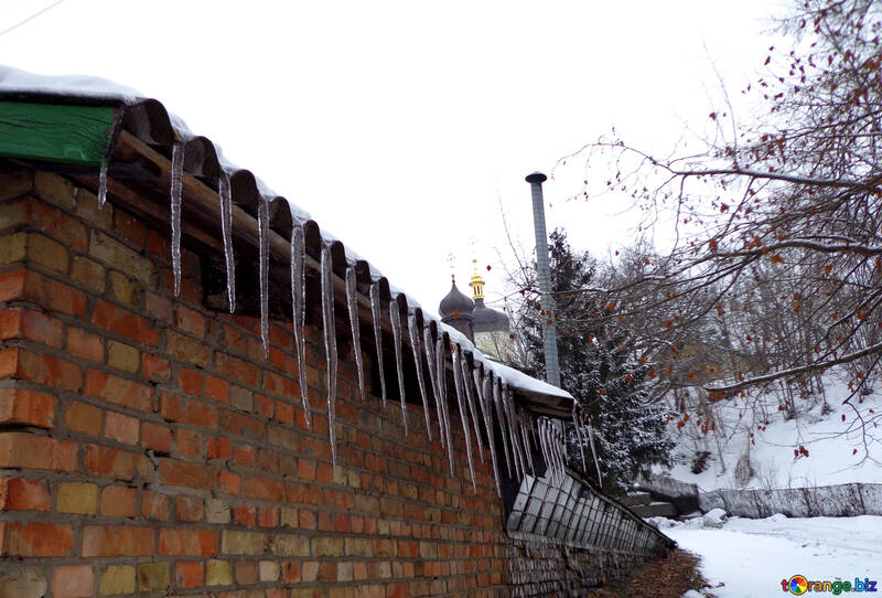 Icicles on the roof №19539