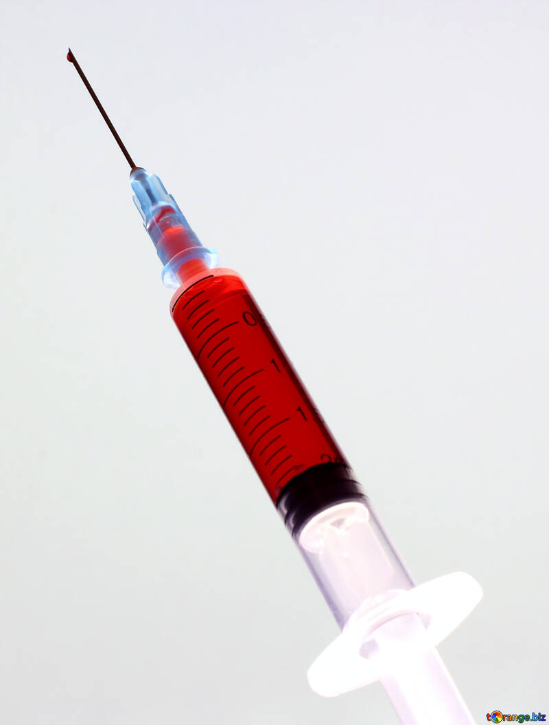 A drop of blood on the tip of the syringe №19272