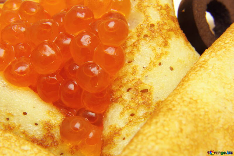 Pfannkuchen mit roter Kaviar №19128