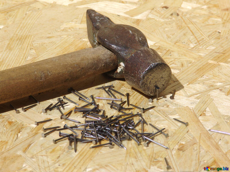  hammer with nails  №2589