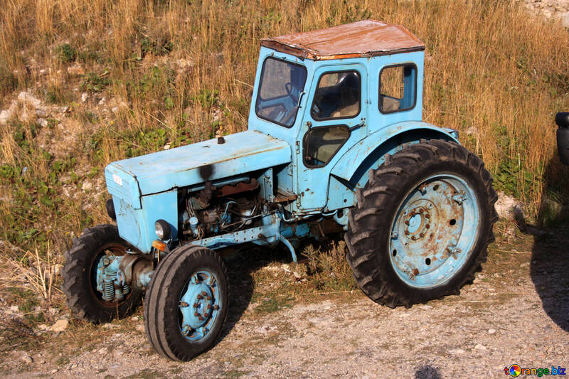 Alte Traktor №2281