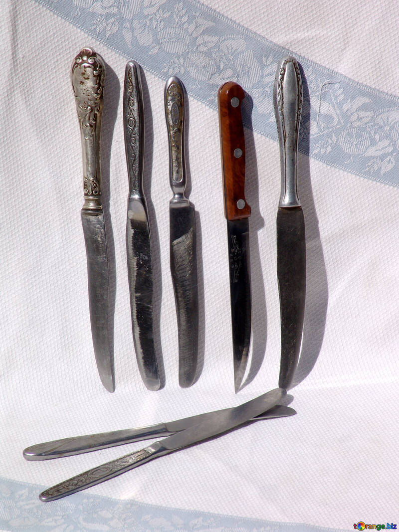  Knives  №2821