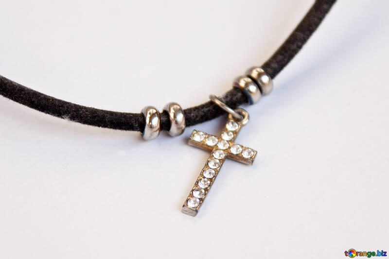 A cross with crystals №2075