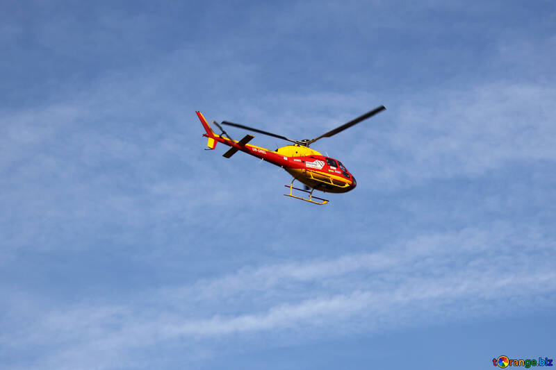 Hubschrauber Fliege in Himmel №2628