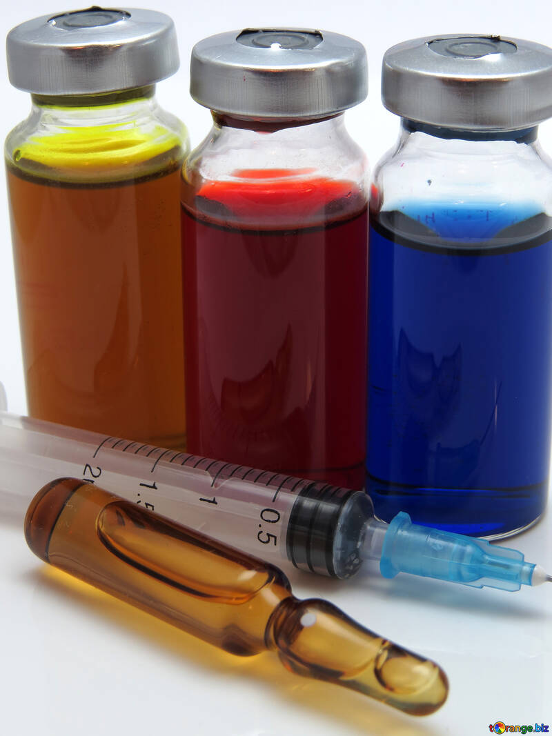Frascos coloridos com medicamentos №20113