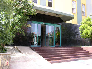 Entrance to the hotel №21749