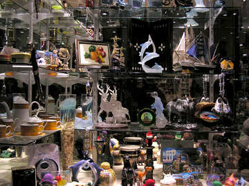 Sale of souvenirs №21058