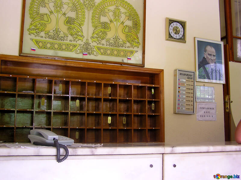 Shelf for keys and mail on the desk №21999