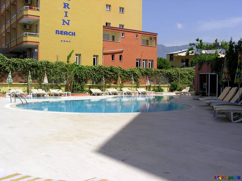 Piccola piscina in hotel №21732