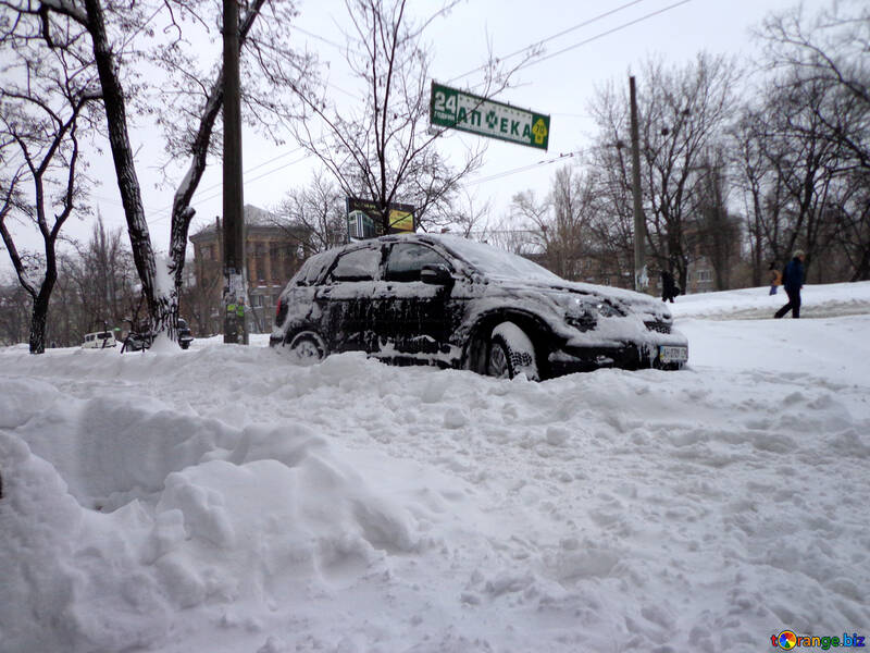 Auto im Schnee №21596
