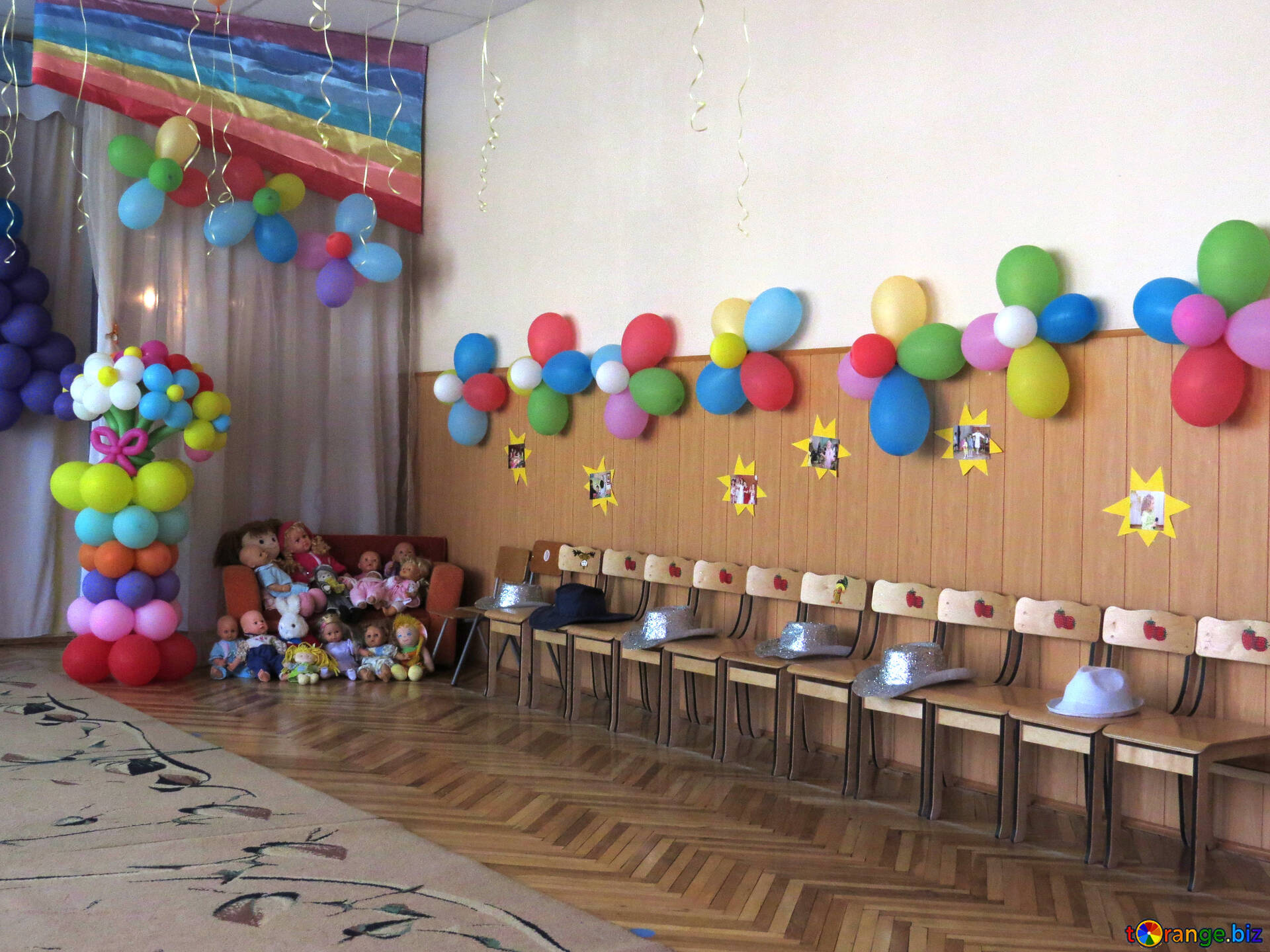 幼稚園での休日 無料の写真 風船の装飾要素として 無料の写真 おもちゃ Torange Biz